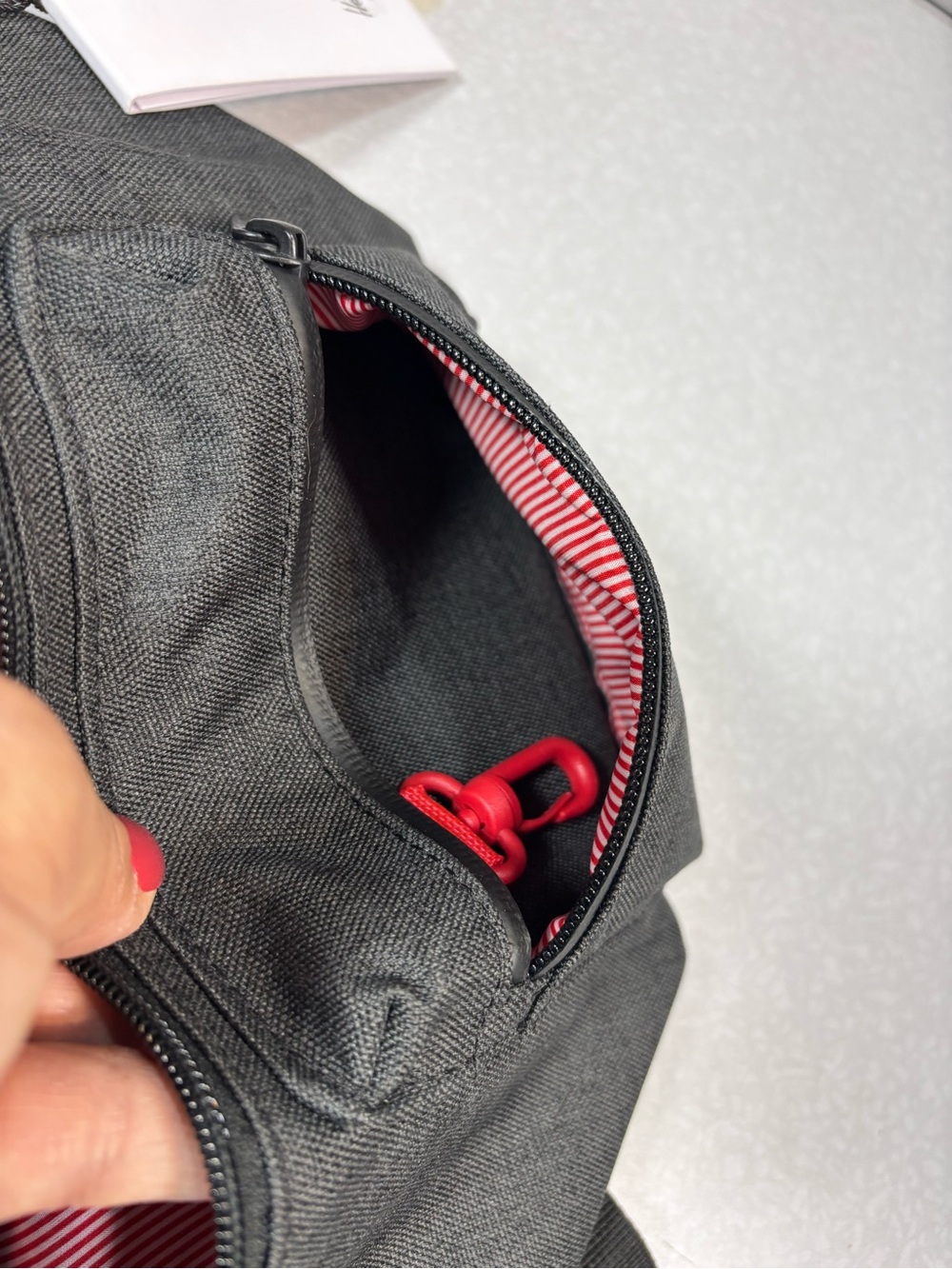 Herschel Supply Co. Black Mini Waist Fanny Pack NWT - Picture 4 of 11